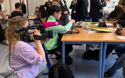 Großer Besuch an der IGS Büssingweg: Digitales Lernen in der Praxis